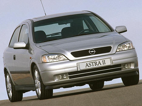 дизайна будет развиваться Opel. Строгие чистые линии сделали Astra намного солиднее.