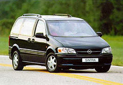 Большой минивэн Opel Sintra так и не сумел снискать славы.В 2000 году появились
